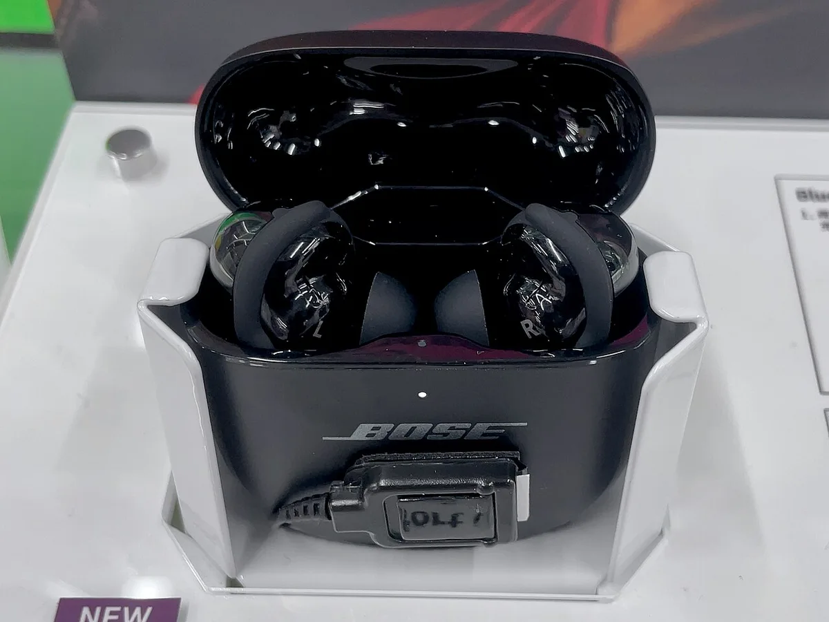 Bose QuietComfort Ultra Review (2026) — ANC, Sound & Verdict — product detail