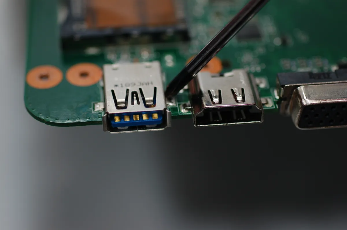 Framework Laptop 13 Review (2026) — modularity and repair