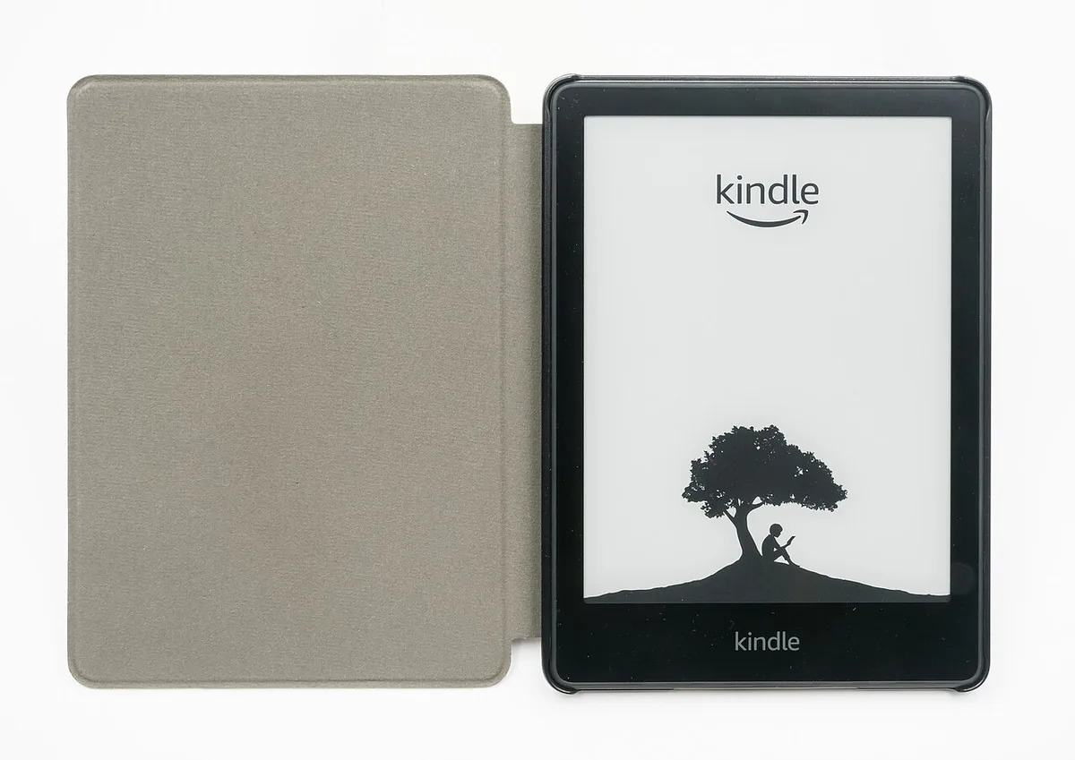 Kindle Paperwhite Review (2026) — Display, Battery & Verdict